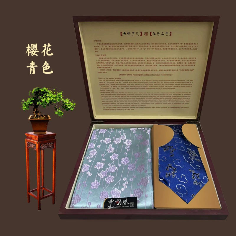 Nanjing Yunjin, scarf and tie set, Chinese style special gifts to send foreigners handicrafts abroad gifts