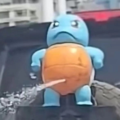 Squirtle that can spray water, Pokémon with water on the outer pendant, large arrogant Squirtle elf